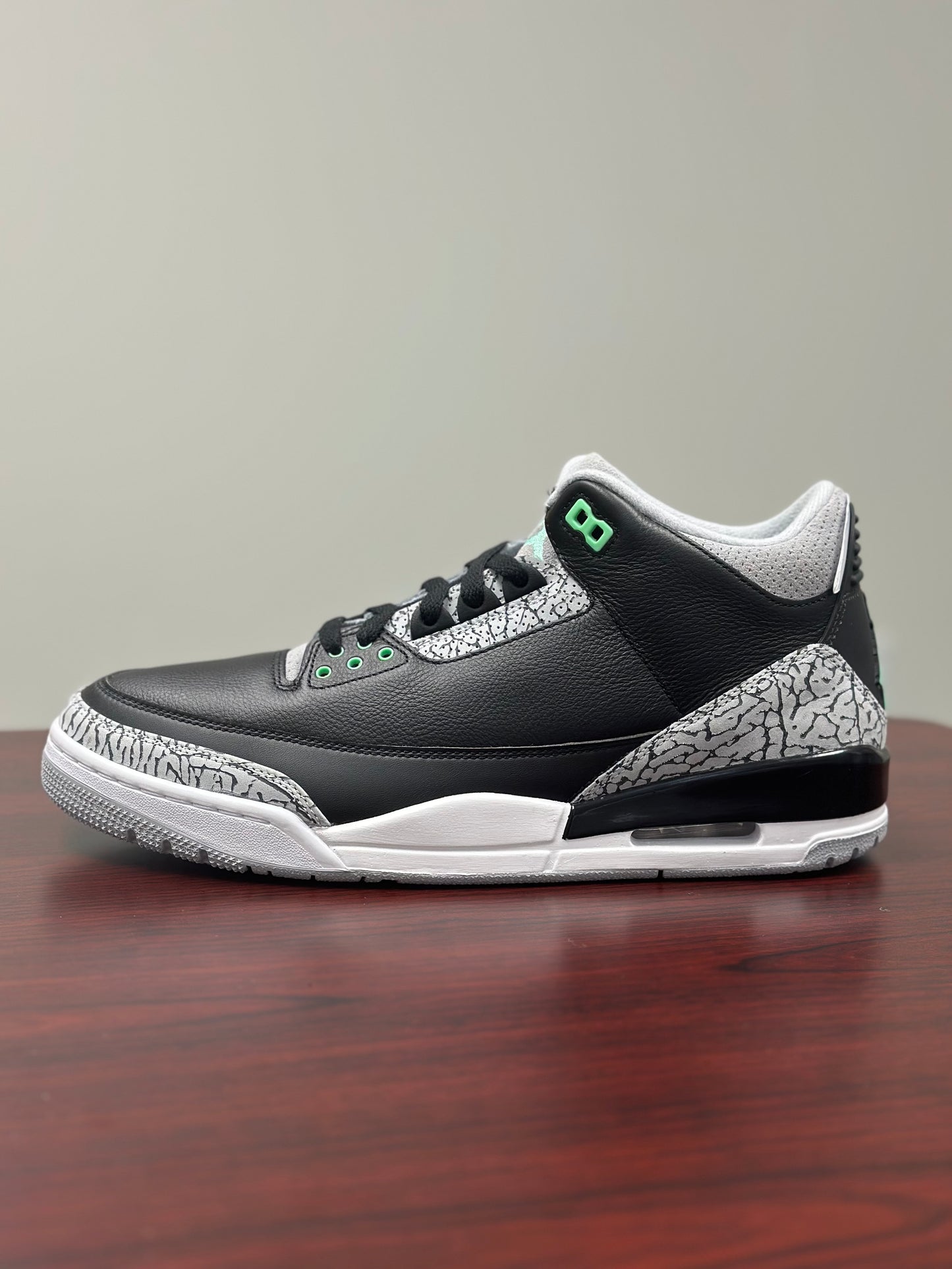 Jordan 3 Retro Green Glow (Men's)