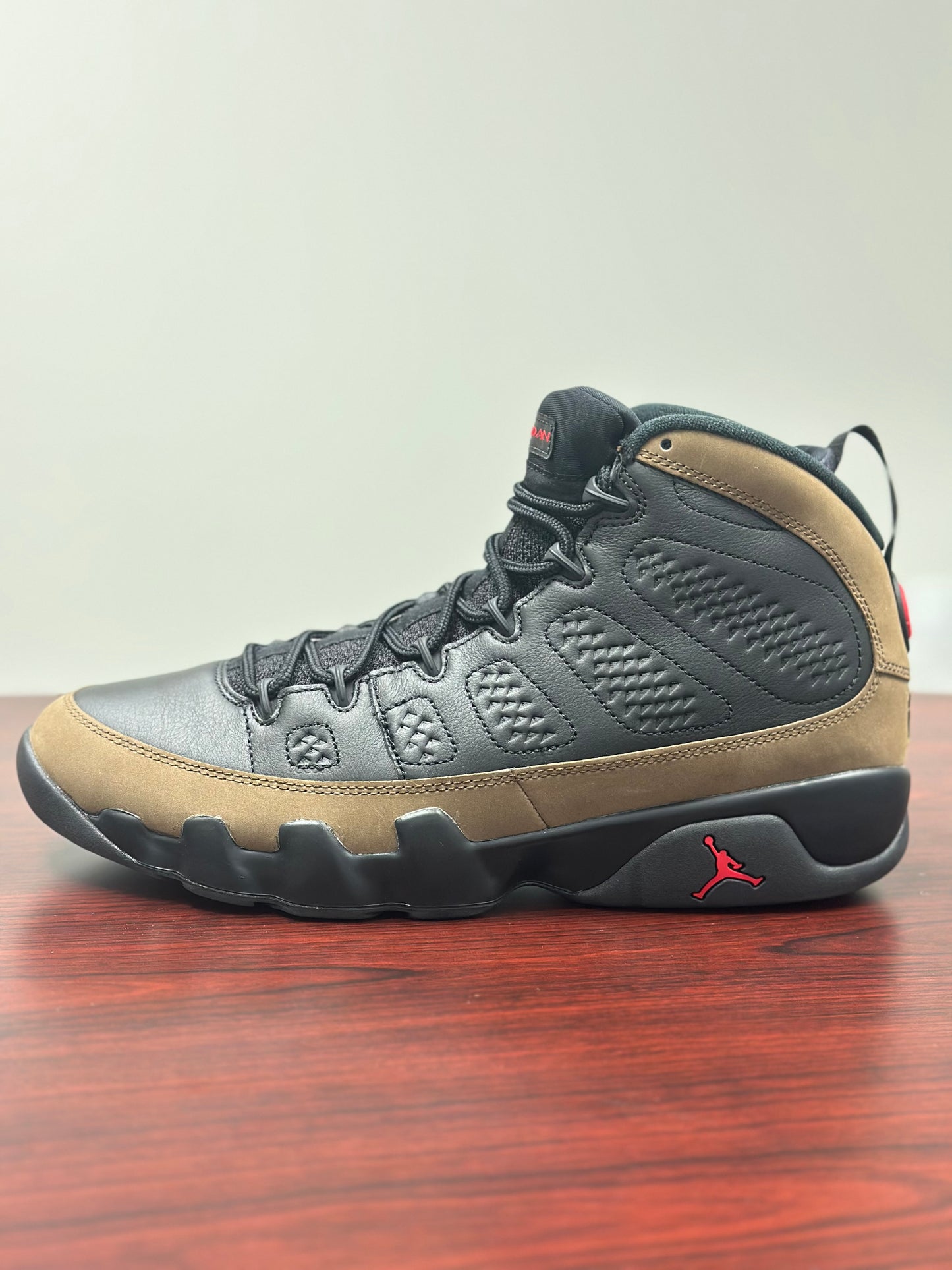 HV4794-030 Jordan 9 Retro Olive (2024)