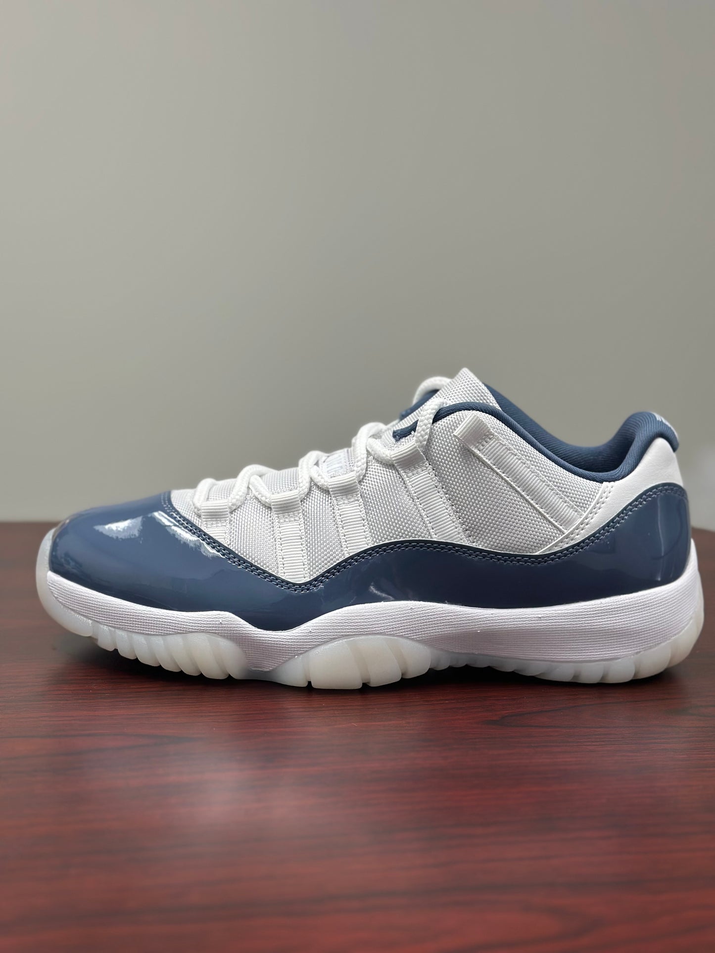 Jordan 11 Retro Low Diffused Blue (2024)